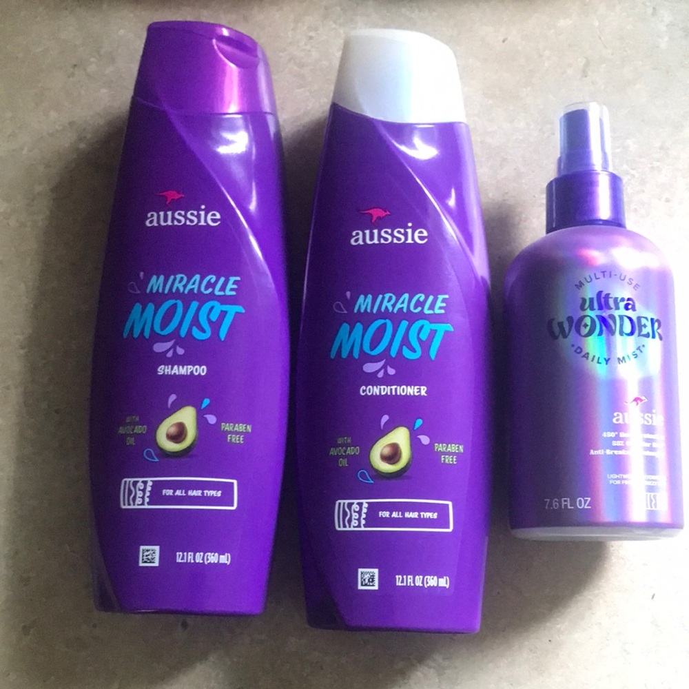 Aussie Miracle Moist Shampoo + Conditioner + Ultra Wonder Mist -
